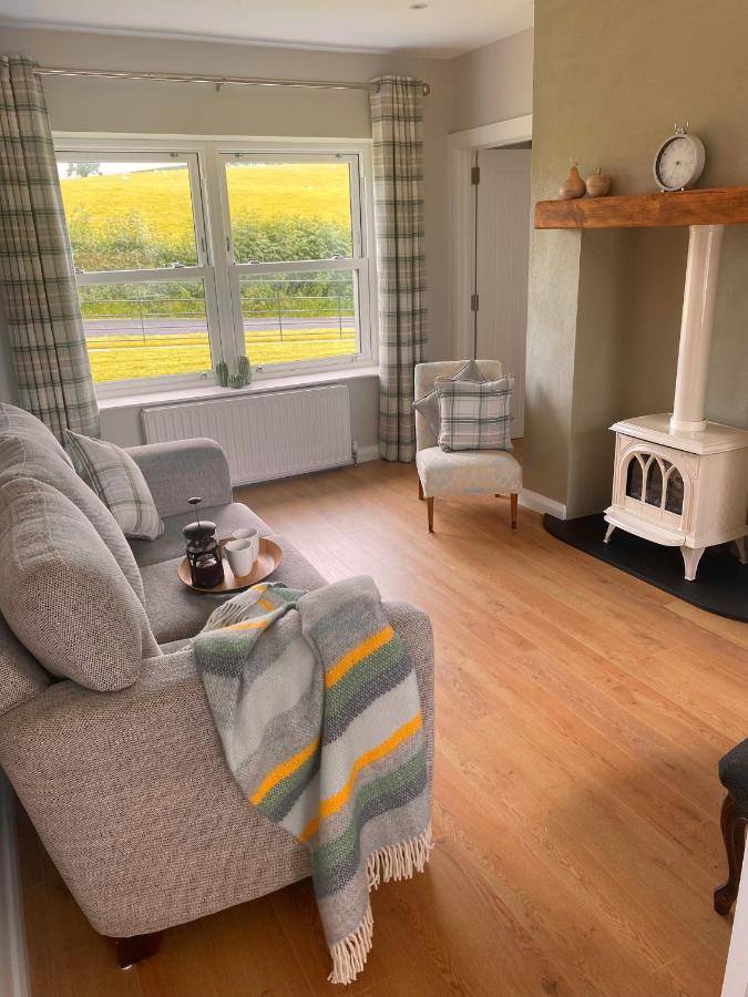 The Gate Lodge At Dunnanew - 4 Star- Sleeps 5 Seaforde エクステリア 写真